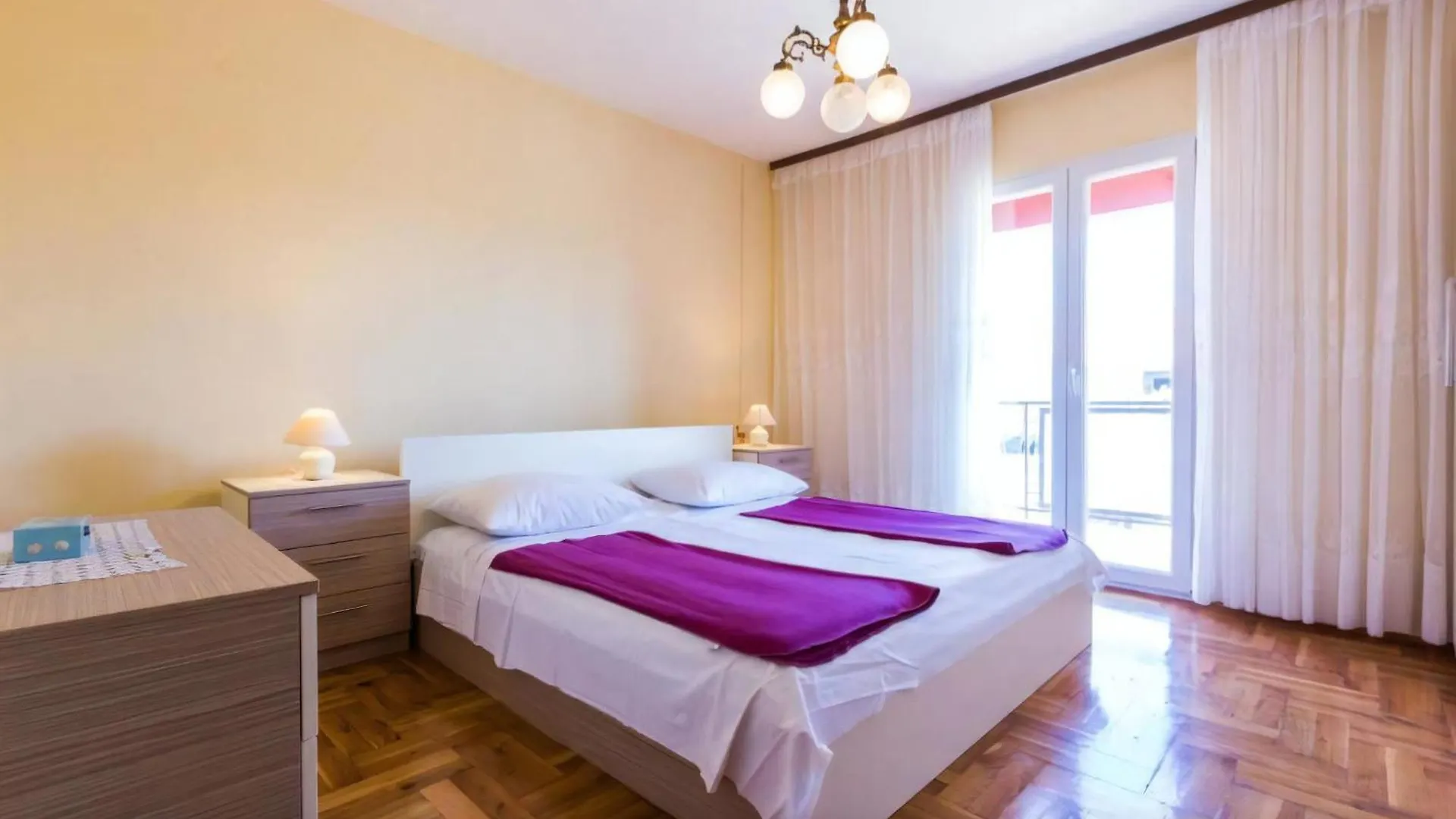 Modernes Appartement Mit Balkon Bibinje 0*,